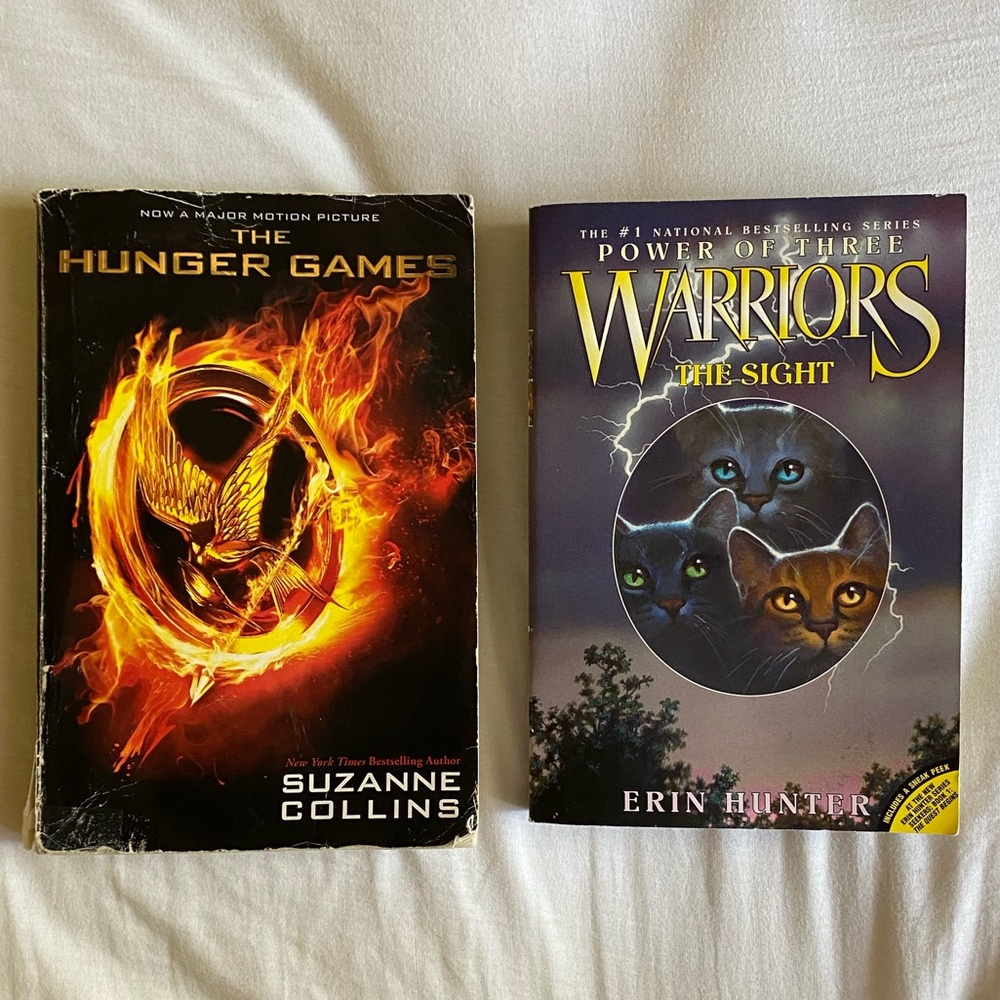 Book bundle | The Hunger Games and Warriors The Sight